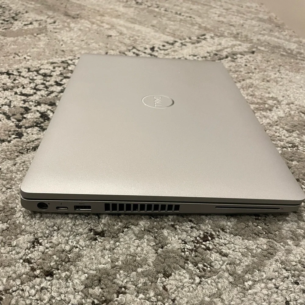 New Dell Precision 3551 Laptop with Headphones!